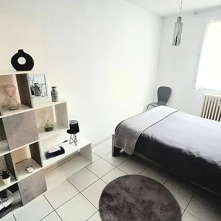 Avec Parking Апартаменты Каркассон