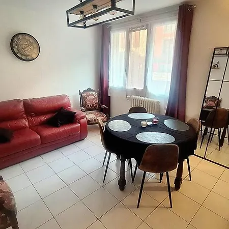 Avec Parking Апартаменты Каркассон